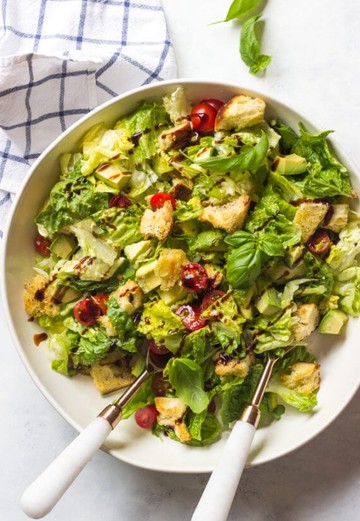 Avocado Salad with Toasted Bread Croutons